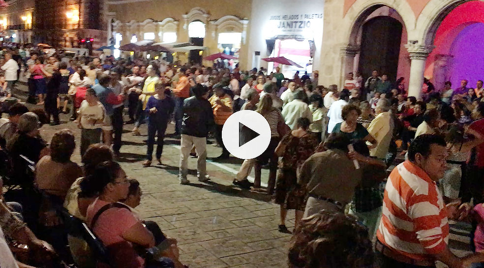 merida-everyone-is-dancin-in-the-streets